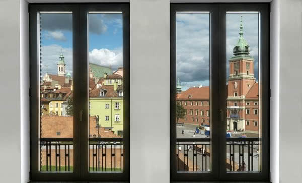 Szkło marki Pilkington na Placu Zamkowym